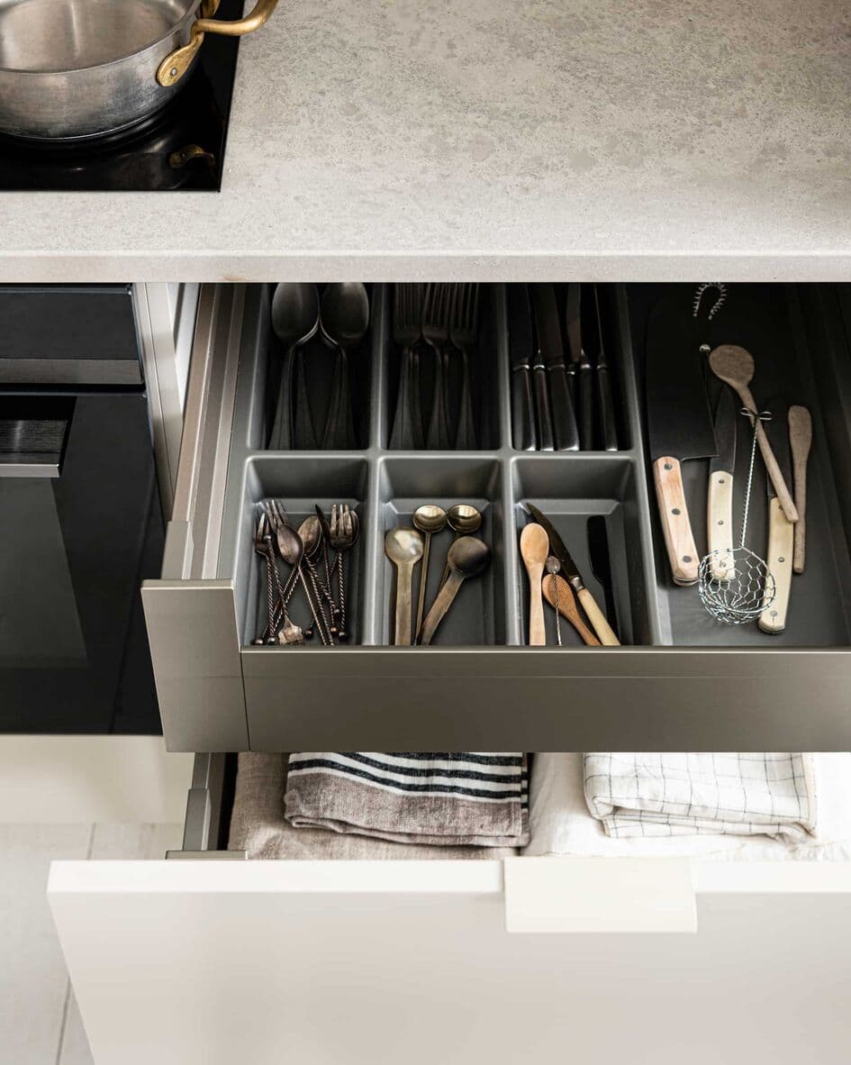 Besteklade VTwonen Basic Greige