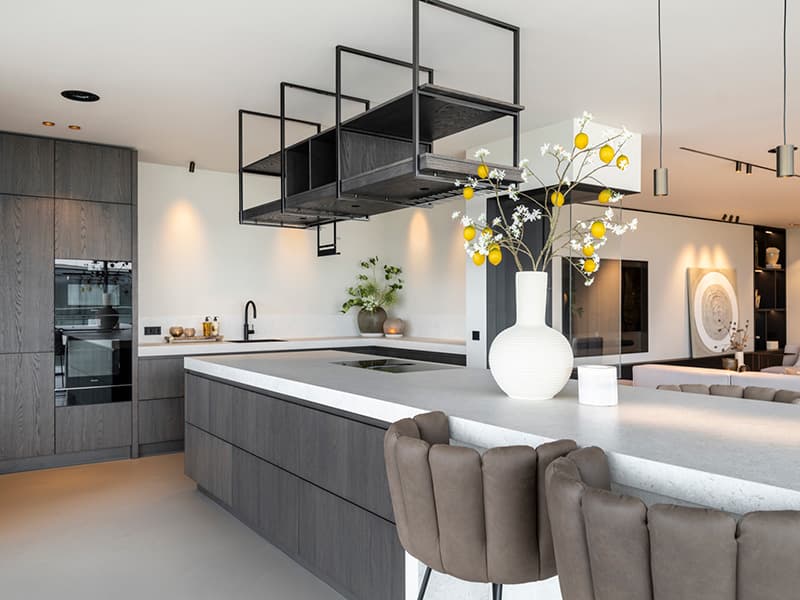 Overzichtsfoto-van-woonkeuken-met-luxe-design.jpg