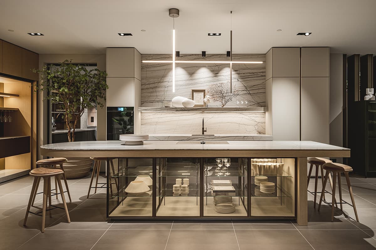 Luxe-eilandkeuken-SieMatic-MONDIAL-met-bar