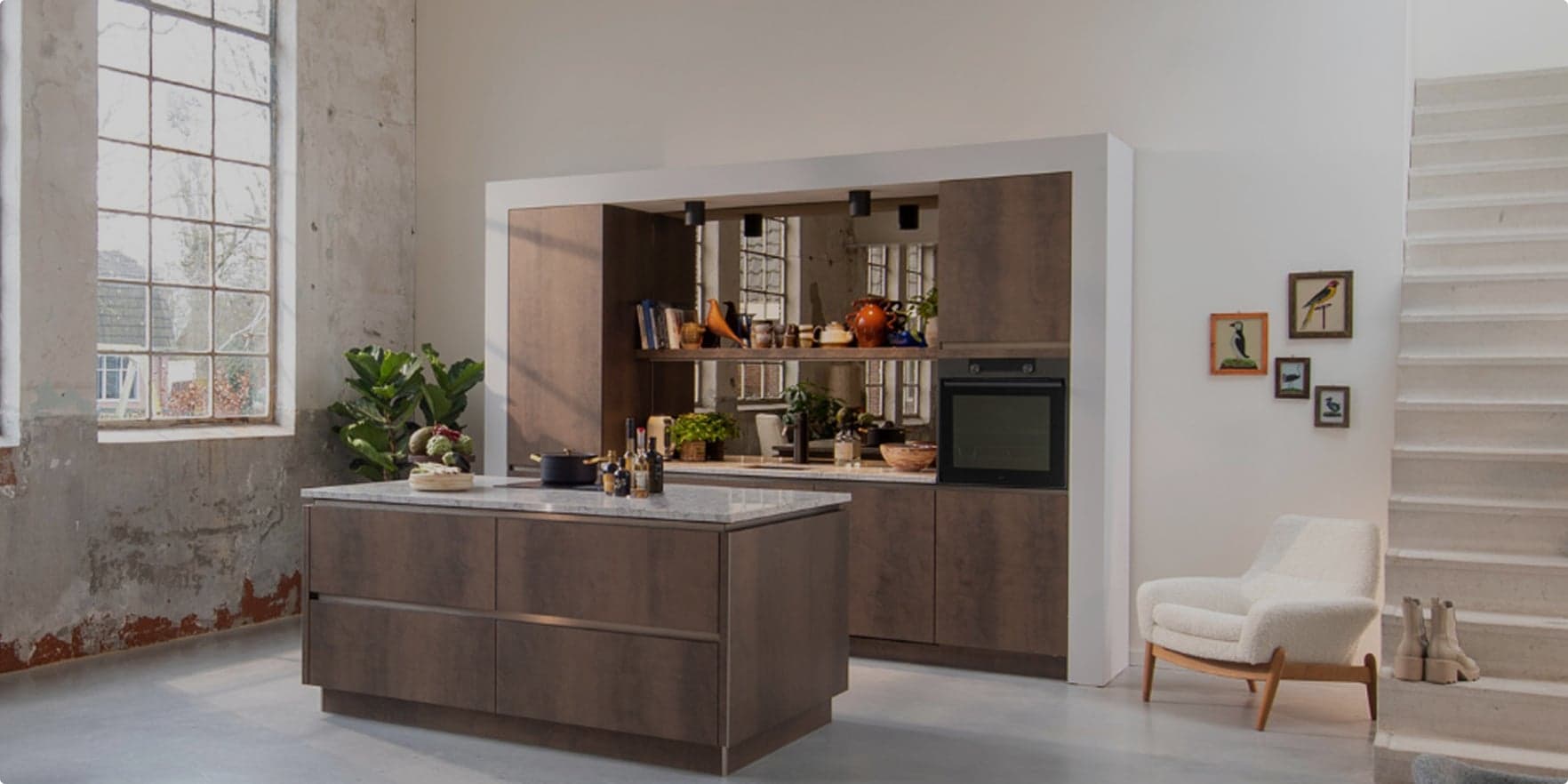 Keuken-met-bronzenlook-fronten